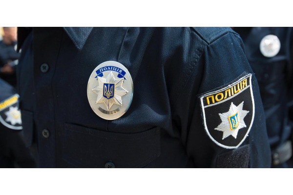 У Борисполі підліток влаштував перегони з поліцією і врізався в паркан