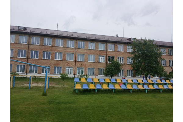 У Кодрянському ліцеї на Макарівщині відремонтували покрівлю
