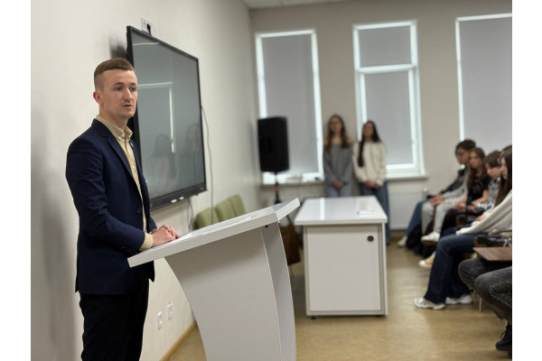 Перший секретар Посольства Королівства Данії в Україні Каспер Раск відвідав Ірпінський ліцей інноваційних технологій