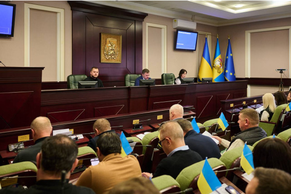 В облраді ухвалили нові програми розвитку регіону: підтримка оборони, енергетики та людей