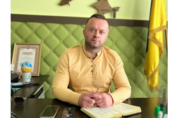 Підкурганний проти громади: як голова Димерської сільради знищує медицину
