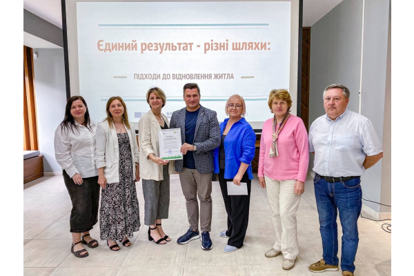 У Бучі говорили про виклики у процесі відбудови житла на Київщині