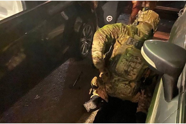 На Київщині затримали псевдополіцейських, які погрожували військовим