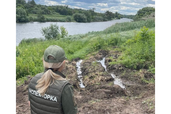 На Білоцерківщині виявили самовільне зайняття прибережної смуги річки Рось