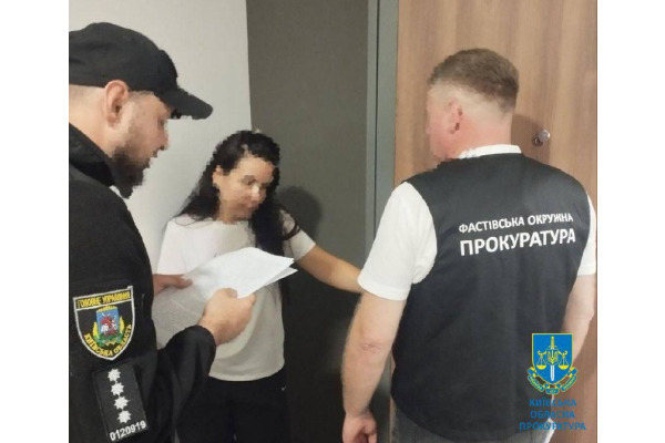 Волонтерка привласнила собі майже 2 мільйони благодійних внесків