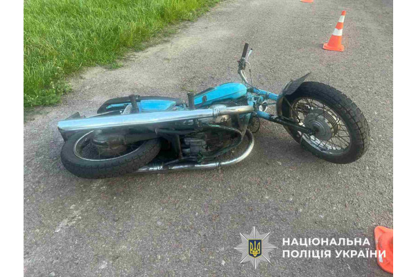 На Бориспільщині мотоцикліст наїхав на жінку