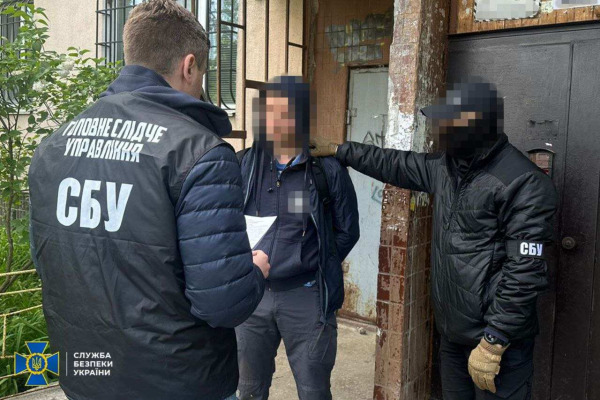 Коригував удари по Київщині: СБУ затримали агента рф