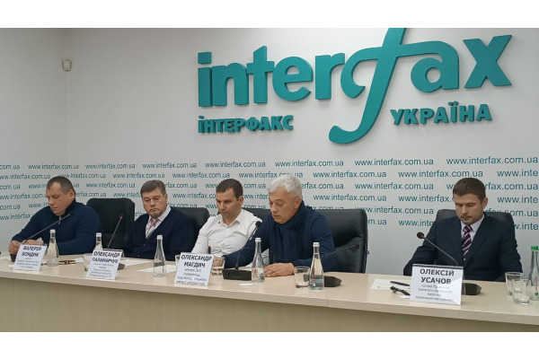 На пресконференції в "Інтерфакс - Україна" експерти обговорили ризики завершення повноважень місцевої влади та можливі сценарії розвитку подій