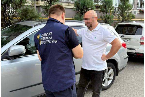 Закупив обладнання вчетверо дешевше за рахунок бюджету: на Київщині викрито посадовця-депутата