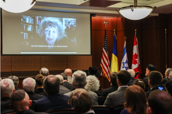 Уродженка Обухівщини Ліна Костенко стала лауреаткою премії імені Шептицького