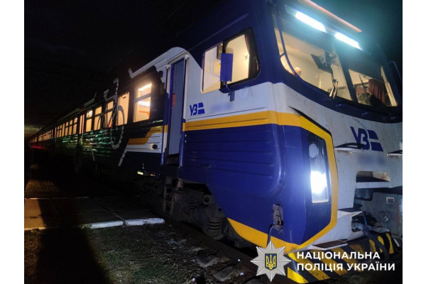 Жінка загинула під колесами електропоїзда "Гребінка – Київ"