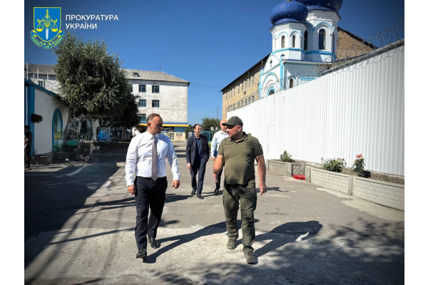 Керівник прокуратури Київщини ознайомився з умовами у Білоцерківській виправній колонії №35