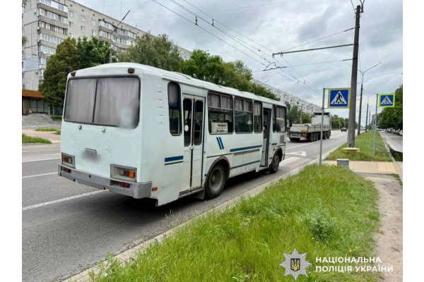 У Білій Церкві з автобуса випала пасажирка