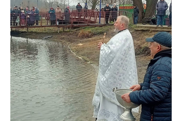 Де сьогодні можна освятити воду в Ірпені та Бучі: розклад богослужінь