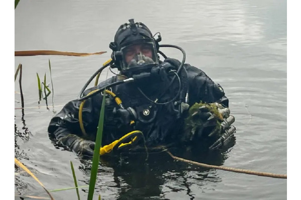 На Київщині рибалки виявили у водоймі 15 артилерійських снарядів