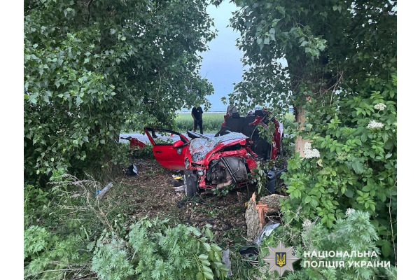 Смертельна ДТП на Київщині: загинули троє людей, серед них водій