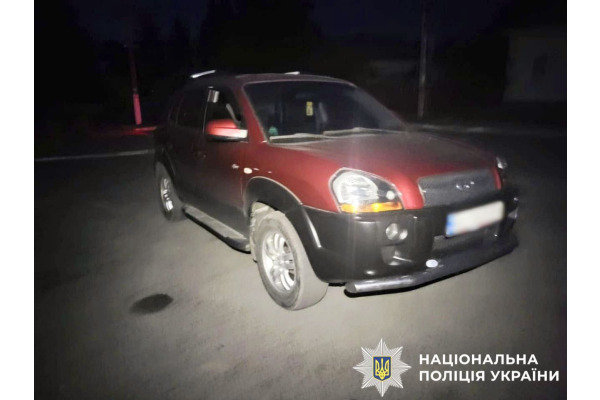 Поліцейські Київщини розслідують обставини ДТП, в якій постраждала дитина