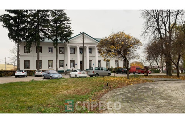 У Білій Церкві оголосили тендер на ремонт скверу біля школи мистецтв