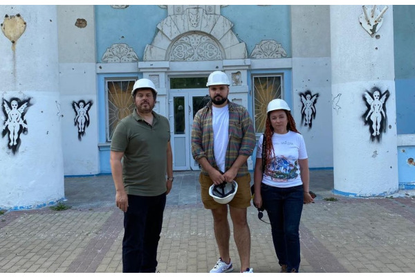 Італія допоможе у відновленні Центрального будинку культури Ірпеня (ФОТО)