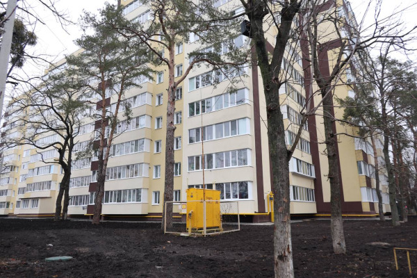 В Ірпені відновили ще одну зруйновану росією багатоповерхівку
