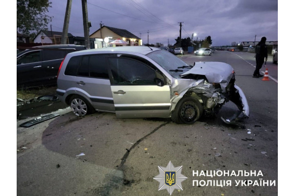 На Вишгородщині сталася ДТП за участю Ford Fusion та Nissan Rogue