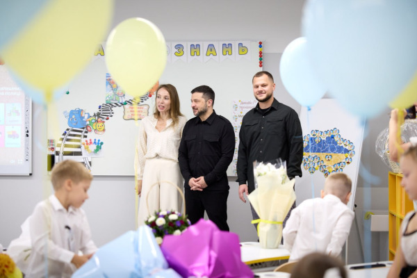 Президент України відкрив новозбудовану школу в Броварах
