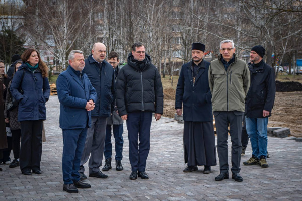 До Бучі завітав голова відомства федерального канцлера Німеччини