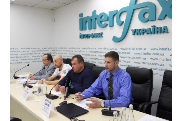 В «Інтерфакс-Україна» відбувся «Дискусійний клуб про майбутнє України: чи є місце виборам?» (ФОТО)