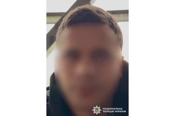 У Борисполі чоловік напав із сокирою на відвідувача кафе: підозрюваному загрожує до 15 років