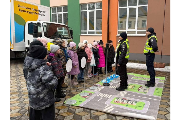 Учні Ірпінського ліцею №1 пройшли навчання у межах Мобільного класу безпеки (ФОТО)
