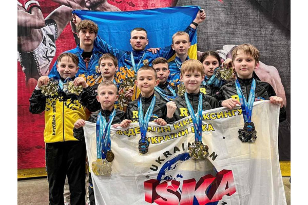Юні ірпінці візьмуть участь у міжнародному турнірі з кікбоксингу в США