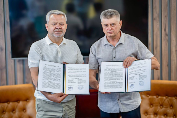 Бучанська та Комиш-Зорянська громади стали партнерами