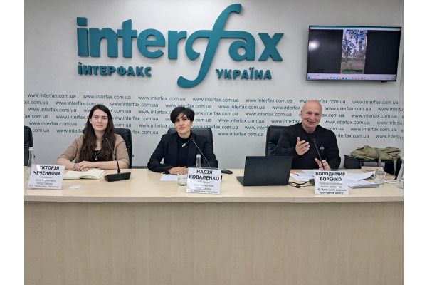 Скандал із будівництвом військового кладовища в Мархалівському лісі вийшов на міжнародний рівень