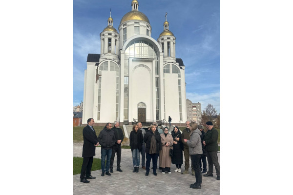 Премʼєр Ічкерії та колишня міністерка Польщі ознайомилися з наслідками окупації Бучі
