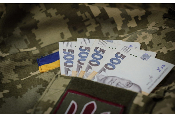 У Ірпені допомогають сімʼям загиблих Героїв: на які виплати мають право рідні (ВІДЕО)