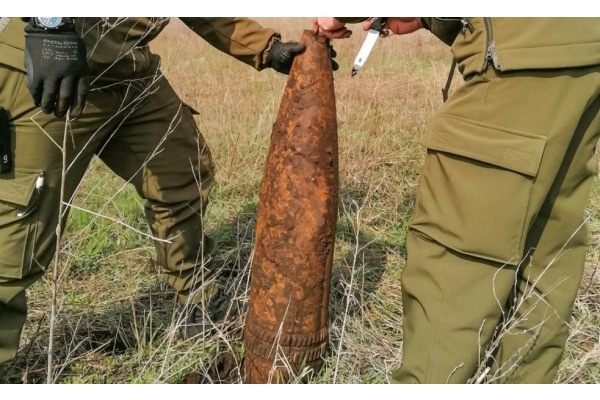 Снаряд до "Піона": сапери Ірпеня продовжують знаходити небезпечні предмети (ФОТО)