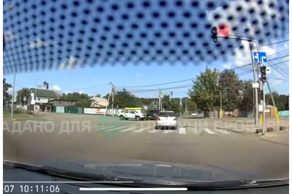 У Зазим'ї трапилася ДТП за участі поліцейської автівки (ВІДЕО)