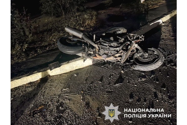 Загинув мотоцикліст: поліція Київщини розслідує обставини ДТП зі смертельними наслідками