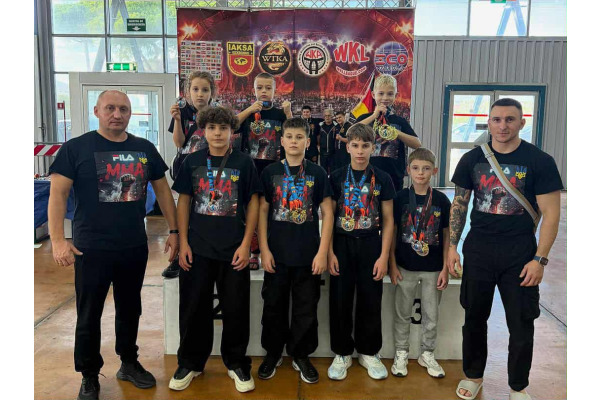 Кікбоксери Київщини здобули 14 золотих медалей на Чемпіонаті світу в Італії