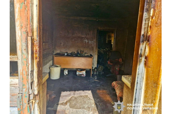 На Київщині під час пожежі в будинку загинув чоловік: поліція розслідує обставини