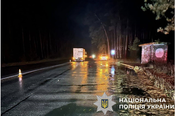 На Вишгородщині вантажівка на смерть збила жінку