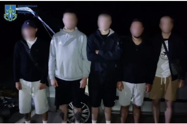Жителю Київщини повідомили про підозру у сприянні незаконному переправленню людей через кордон