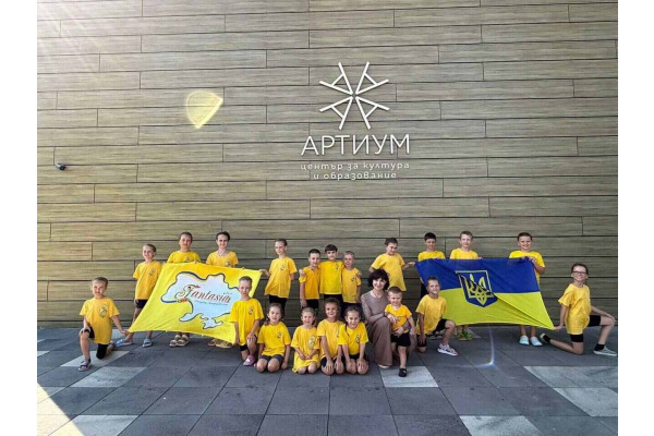 Танцівники з бучанського колективу "Фантазія" взяли першість на міжнародному конкурсі у Болгарії (ФОТО)