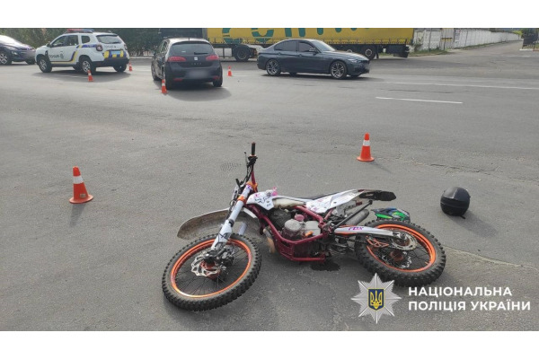 Аварія на Обухівщині: у ДТП постраждав мотоцикліст