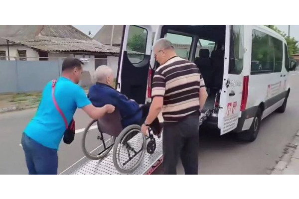 У Білоцерківській громаді надають послугу "Соціальне таксі"
