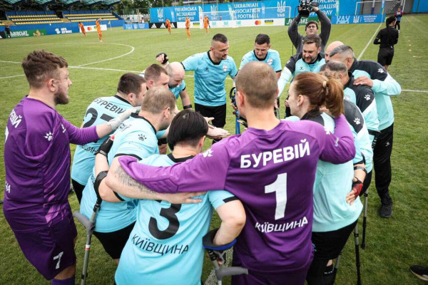 Ампфутбольна команда "Буревій" зіграла свої перші матчі Весняного кубка Ліги дужих-2025