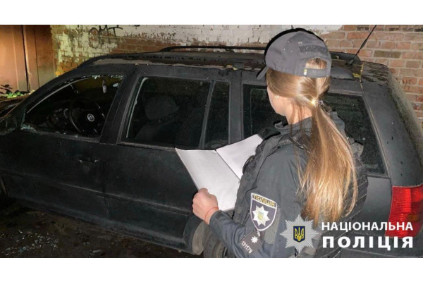 Підпалили авто військовослужбовця: поліцейські Київщини скерували матеріали до суду щодо двох фігурантів
