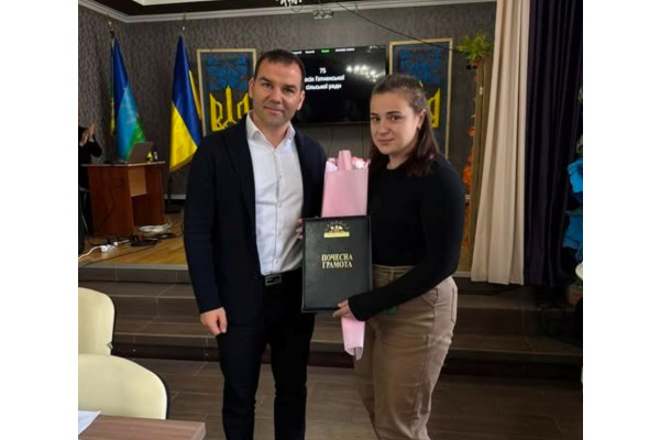 Юна чемпіонка зі світовим “золотом”: Гатненська сільрада нагородила Євгенію Кедич