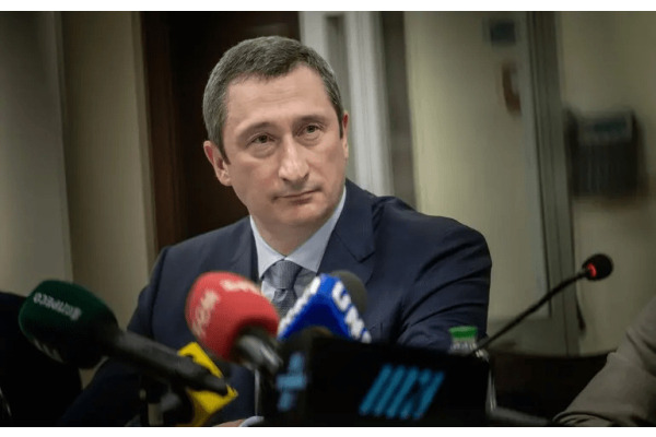 Чернишов залишається і Києві, а делегацію у Римі очолить інша людина