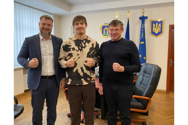 Броварська громада отримала подяку за підтримку розвитку боксу (ФОТО)